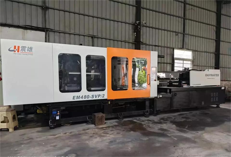Used 480 Ton EM480-SVP-2 Injection Molding Machine