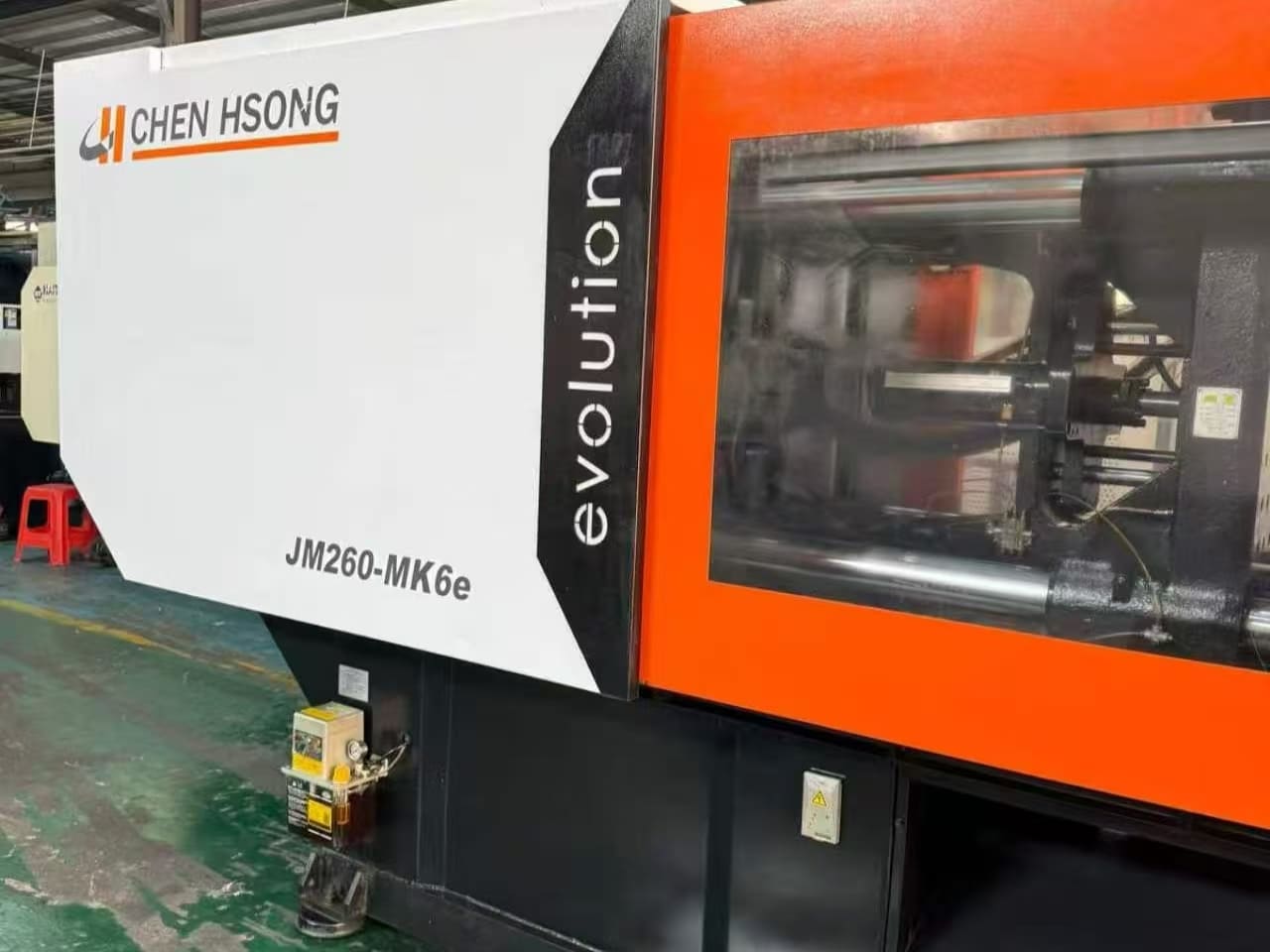Used 260 Ton JM260-MK6e Injection Molding Machine