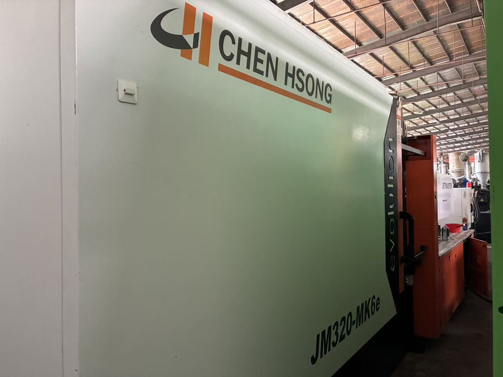 Used 320 Ton JM320-MK6 Injection Molding Machine