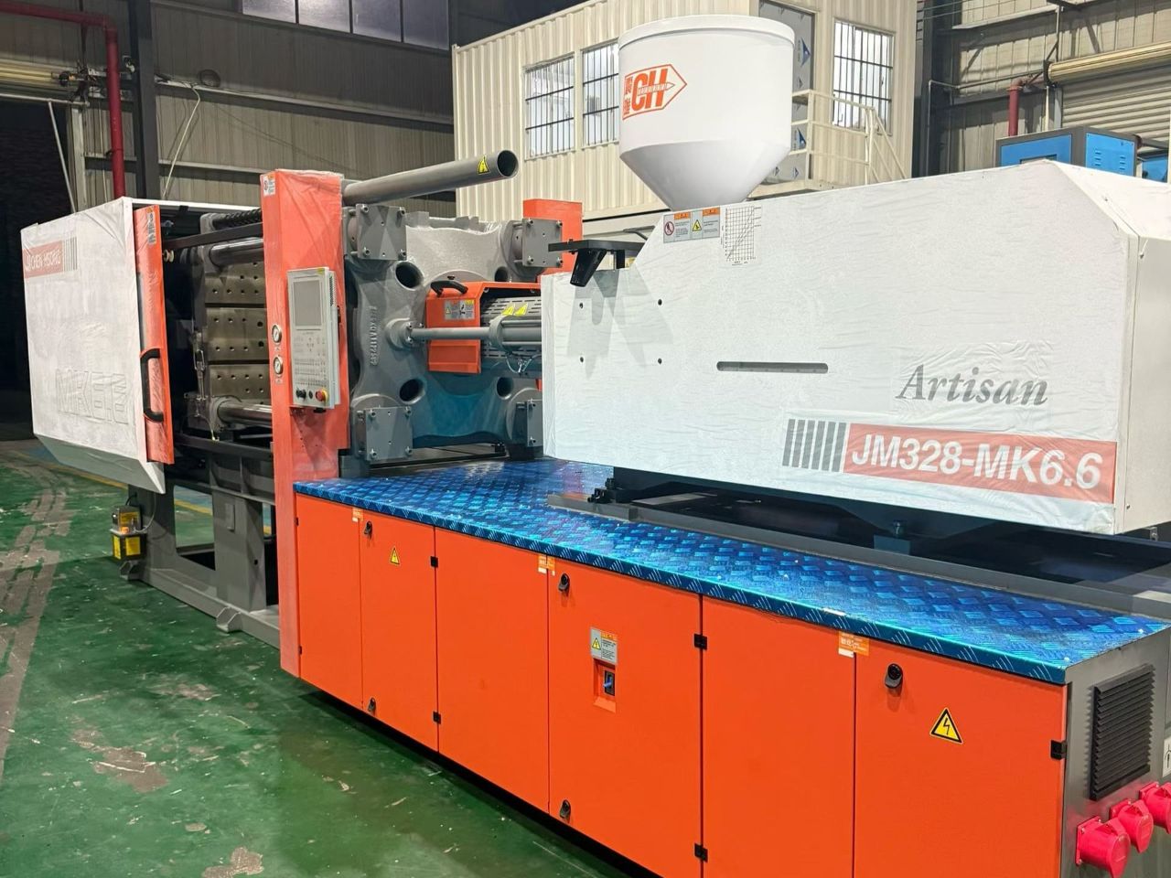 Used 328 Ton JM328‑MK6.6/C Injection Molding Machine