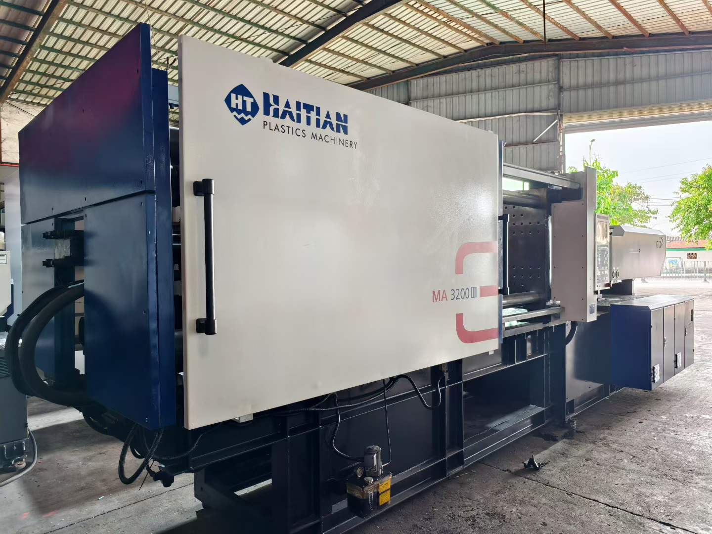 Used Haitian MA3200Ⅲ/1700 320 Ton Injection Molding Machine