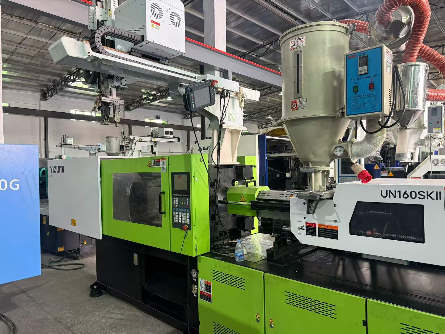 Quality Used Yizumi 160 Ton UN160SKII Injection Molding Machine