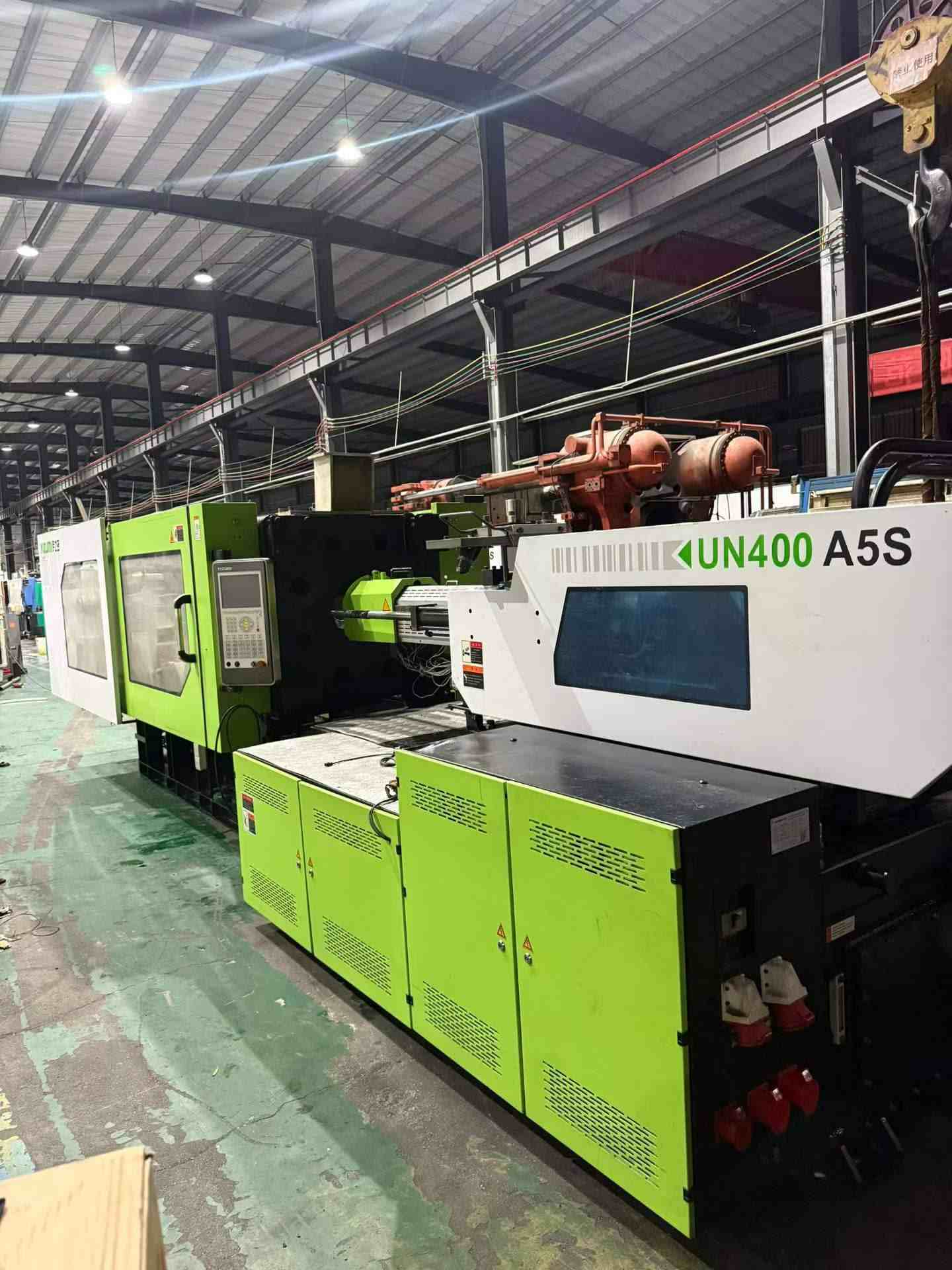 Quality Used Yizumi 400 Ton UN400A5S Injection Molding Machine